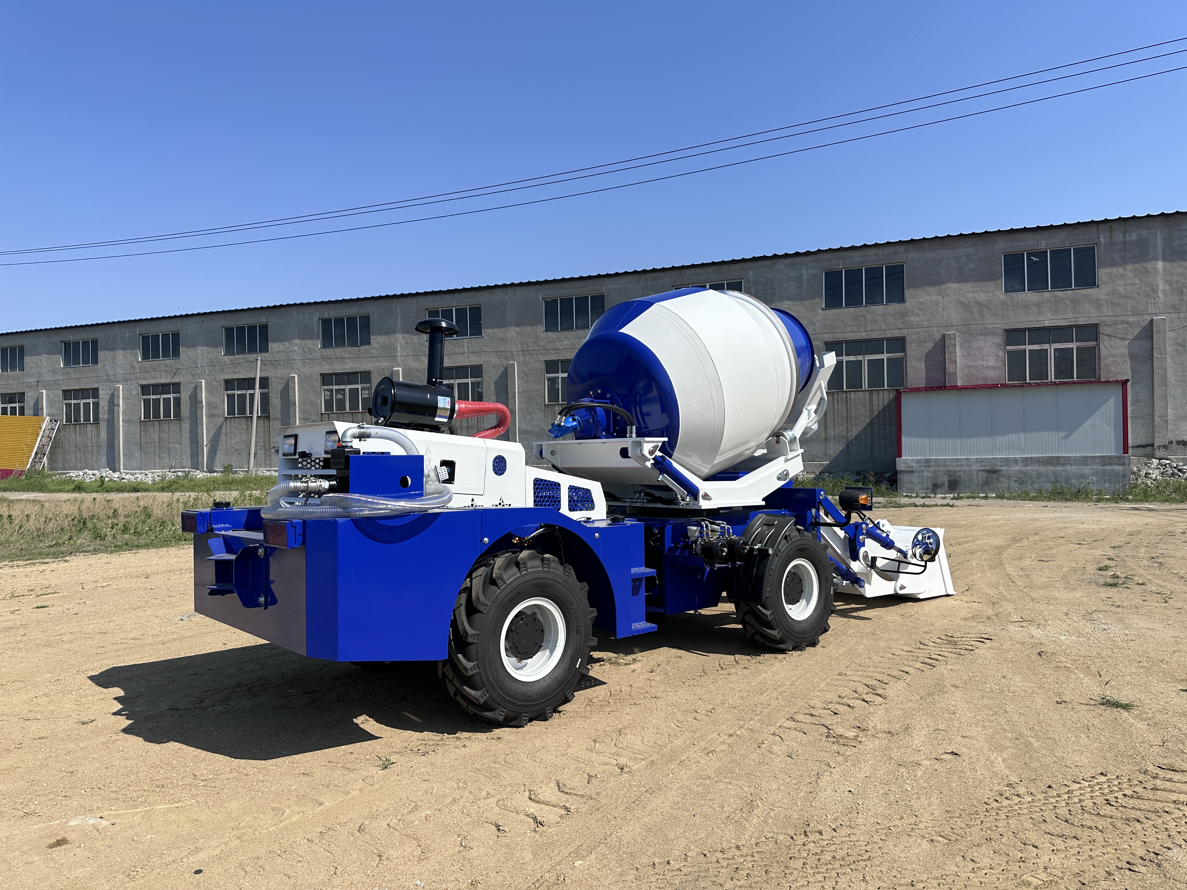 Self Loading Concrete Mixer Tr - огляд і ціна Concrete Mixer Small